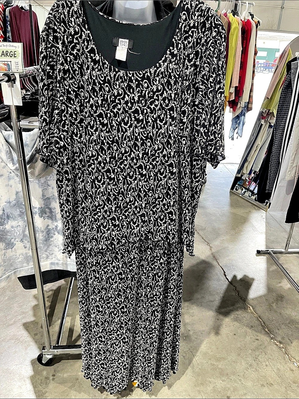 Studio 1940 dress Floral Maxi Black & White Size 26/28